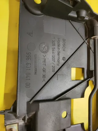 SOPORTE FARO DELANTERO IZQUIERDO PORSCHE BOXSTER