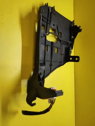 SOPORTE FARO DELANTERO IZQUIERDO PORSCHE BOXSTER