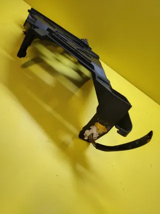 SOPORTE FARO DELANTERO IZQUIERDO PORSCHE BOXSTER