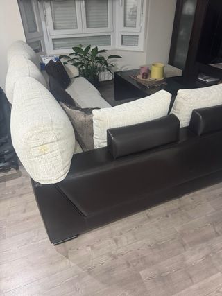 Sofá chaise longue con asientos extraíbles