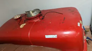 Depósito de aceite para conservas