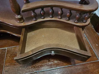 Estantería de madera estilo clásico