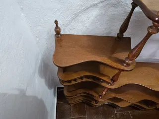 Estantería de madera estilo clásico