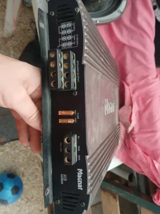 Subwoofer Kenwood, 2 Ovalados y Amplificador Pyle