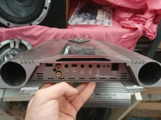 Subwoofer Kenwood, 2 Ovalados y Amplificador Pyle