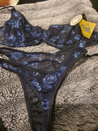 Conjunto sujetador y tanga Elinel floral