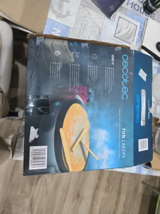 Crepera Cecotec con accesorios