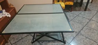 Mesa extensible cristal y metal negro/dorado