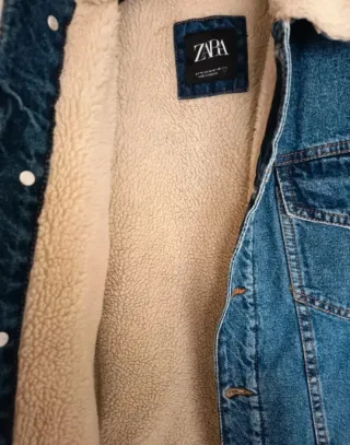Cazadora vaquera Zara forrada Talla M
