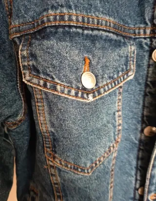 Cazadora vaquera Zara forrada Talla M