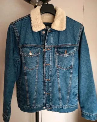 Cazadora vaquera Zara forrada Talla M