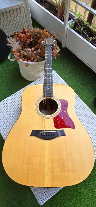 Guitarra Taylor Electroacústica