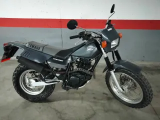 Yamaha TW 125 Trailway Gris