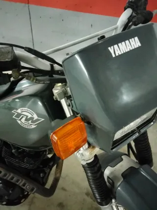 Yamaha TW 125 Trailway Gris