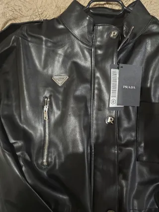 Chaqueta Prada Negra Piel Sintética