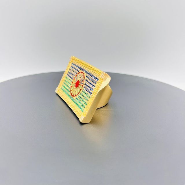 SELLO BANDERA GITANA CON CIRCONITAS18K