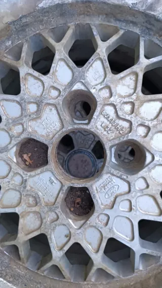 Llantas Ford 13 pulgadas