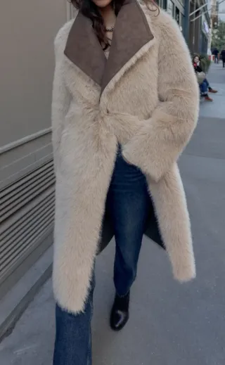 Abrigo reversible beige y marrón