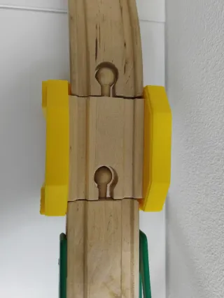 Puente Elevado Tren Madera