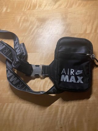 Riñonera Nike Air Max Negra
