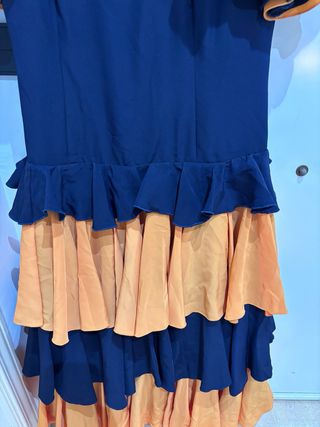 Traje de flamenca azul y naranja
