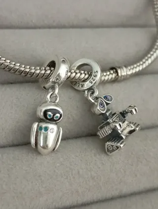 Charm Wall-E y Eva