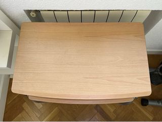 Mesa de ordenador pequeña