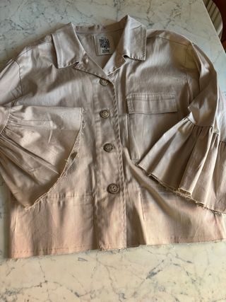 Giacca beige donna maniche a campana