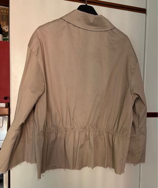 Giacca beige donna maniche a campana
