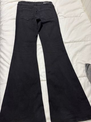 Pantalón flare negro