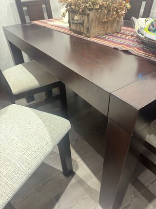 Mesa de comedor de madera + 6 sillas