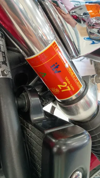 Triumph Legend TT 900