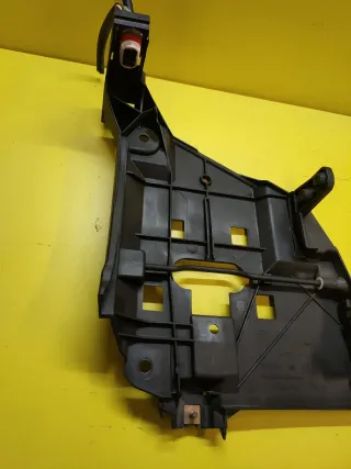 SOPORTE FARO DELANTERO DERECHO PORSCHE BOXSTER