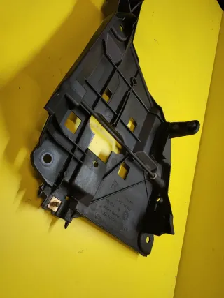 SOPORTE FARO DELANTERO DERECHO PORSCHE BOXSTER