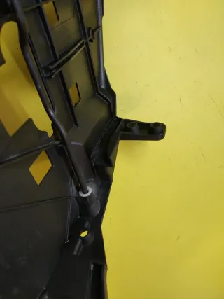 SOPORTE FARO DELANTERO DERECHO PORSCHE BOXSTER