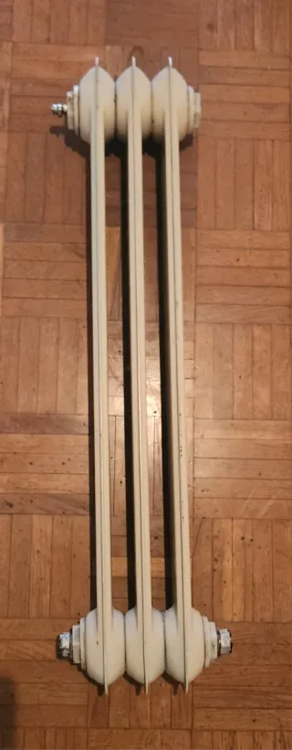 Radiadores de hierro blancos