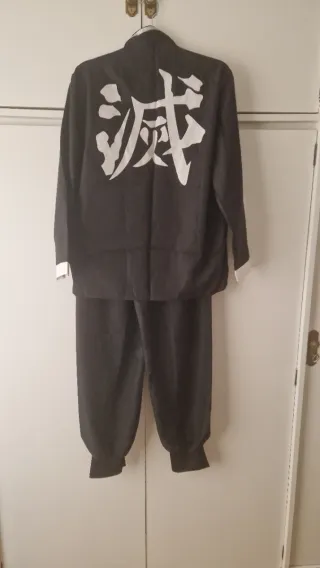 Cosplay Zenitsu de Demon Slayer