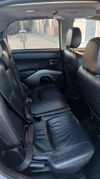 Mitsubishi Outlander 2010