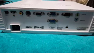 Proyector Optoma DLP WXGA HDMI tela y mochila