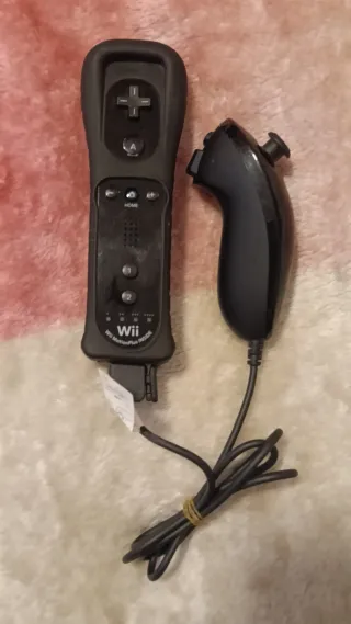 Mando Wii Negro + Nunchuk + Motion Plus