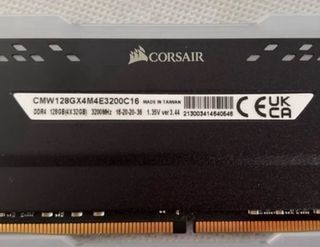 128Gb DDR4 Corsair Vengeance RGB Pro