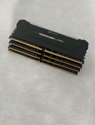 128Gb DDR4 Corsair Vengeance RGB Pro