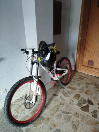 Bicicleta Scott Voltage DH