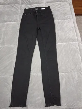 Pantalones vaqueros negros Only mujer.