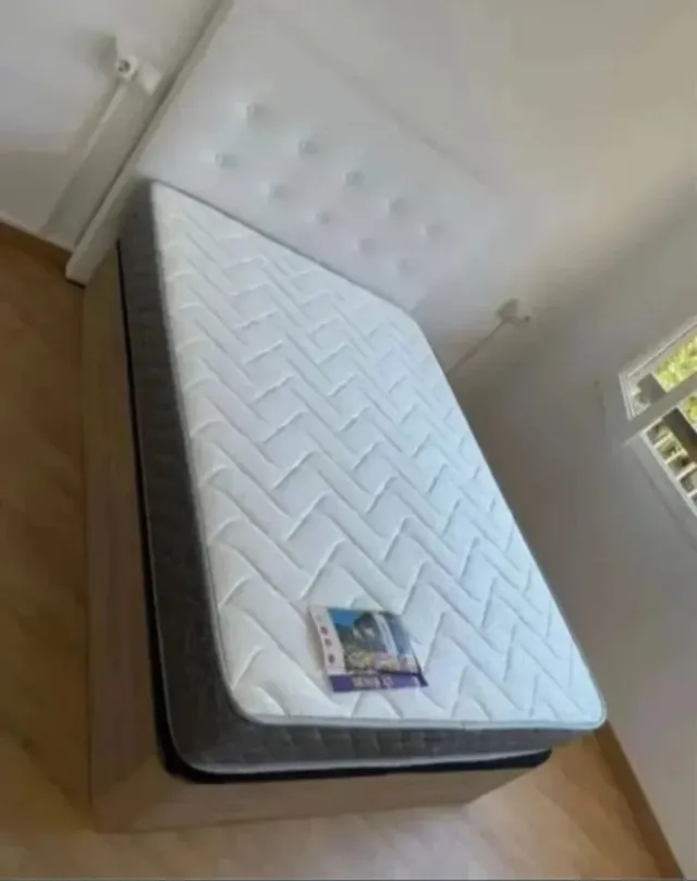 Canapé a ribalta con materasso