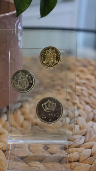 Cartera Numismática 1977