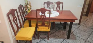 Mesa comedor extensible y 6 sillas