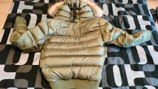 Cazadora Dolomite con capucha de pelo