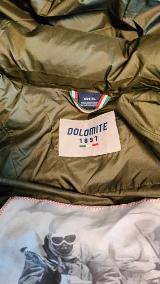 Cazadora Dolomite con capucha de pelo