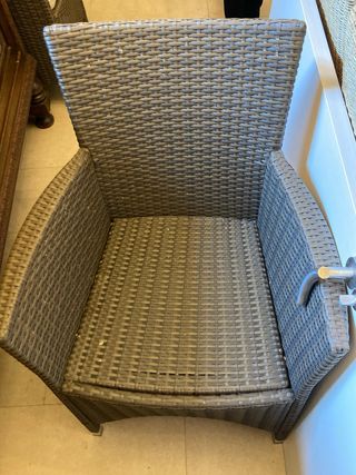 Mesa de jardín con 4 sillas y 2 butacas